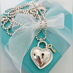 1994 Vintage Tiffany & Co. Locks Heart Necklace Pendant 18k Sterling 34” Vintage